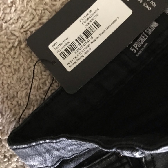 Denim Washed Jeans - Picture 3 of 4